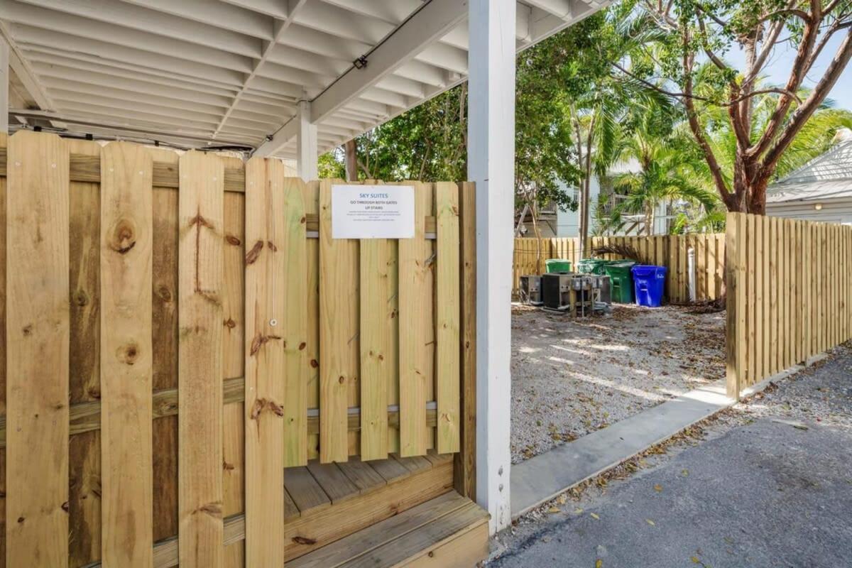 Sky Suite On Duval Key West Buitenkant foto